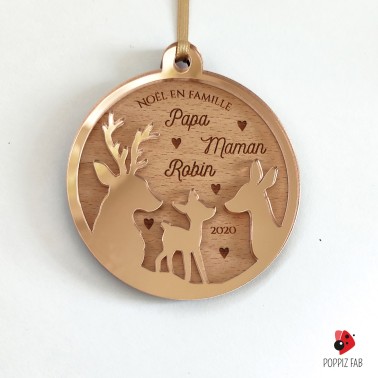 Boule de Noël personnalisée en bois – Famille de cerfs