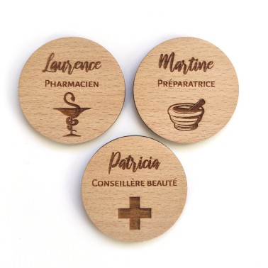 Badge pharmacie en bois