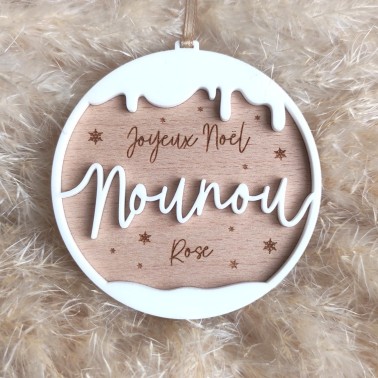 Boule de Noël personnalisée avec neige – Cadeau en bois pour Maîtresse ou Nounou