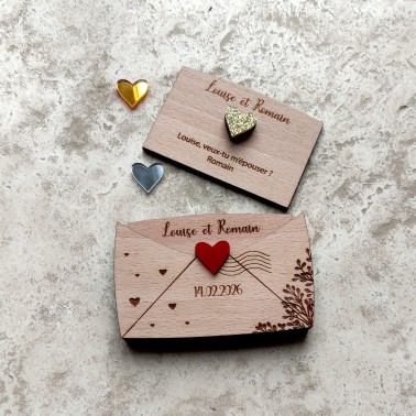 Carte en bois personnalisée avec message surprise – Idée Cadeau Saint-Valentin