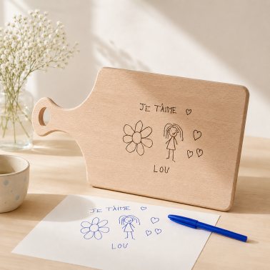 Planche à découper personnalisée avec dessin d’enfant - Idée cadeau papa maman